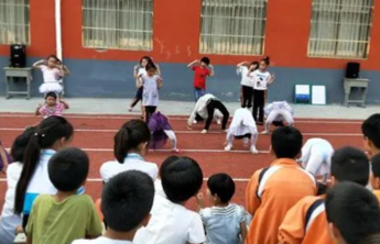 我们的2022｜王姝群：给她阳光，让她灿烂