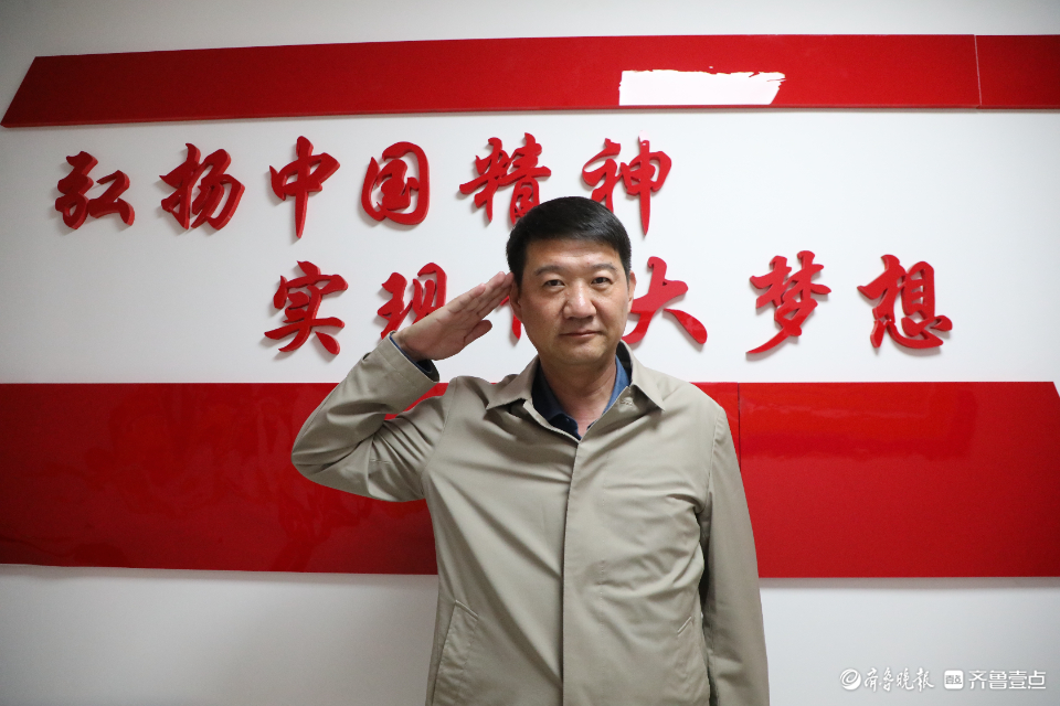 苟利军：汽车修理工，小岗位也有大奉献