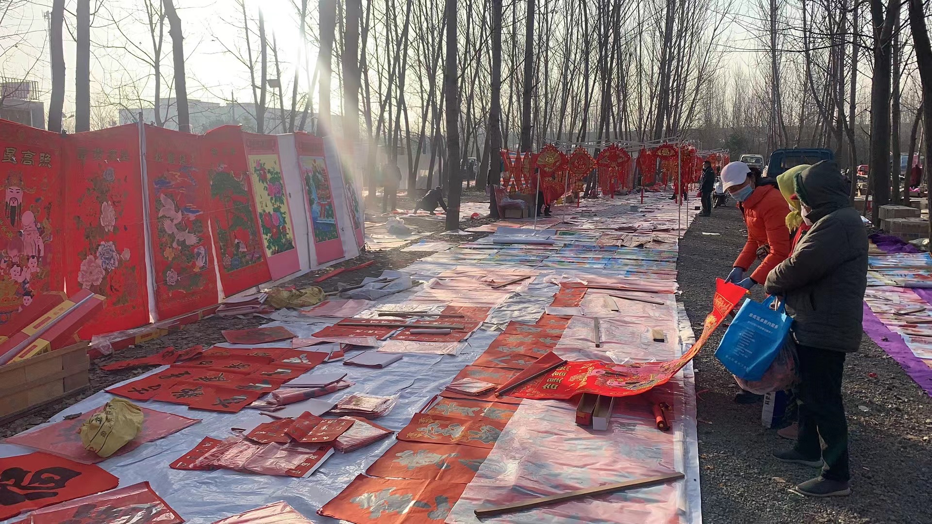 壹直播丨年味来了！记者带你逛日照市岚山区高兴大集！