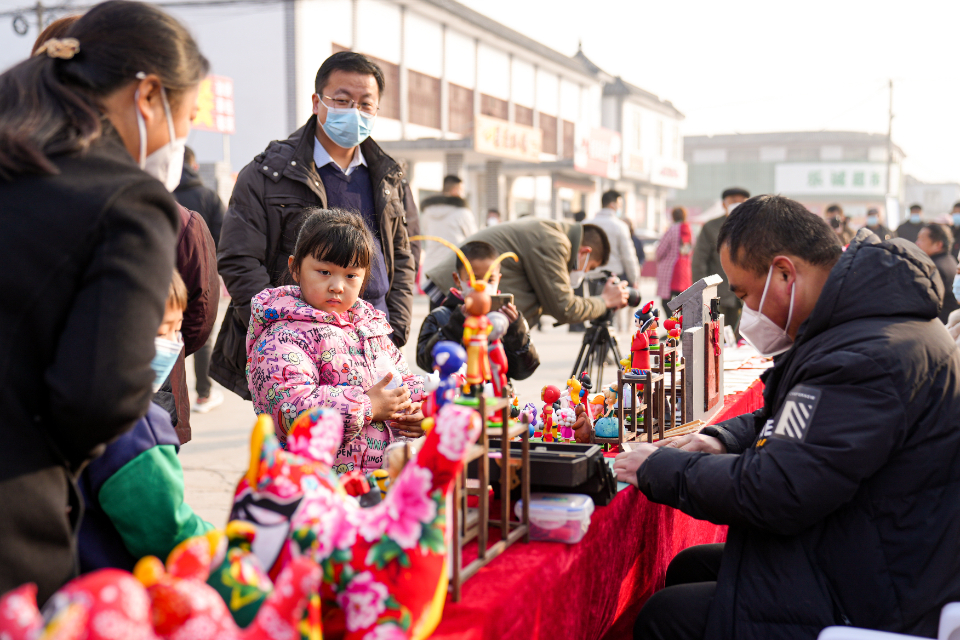 烟火气里氤氲着“文化味儿”，曲阜“黄河大集”很暖人心