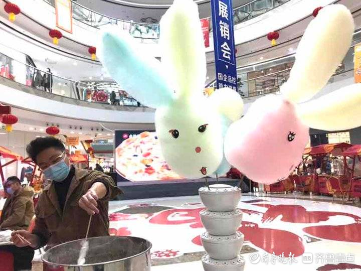 春节临近消费渐次升温，泰安多家商场人气旺