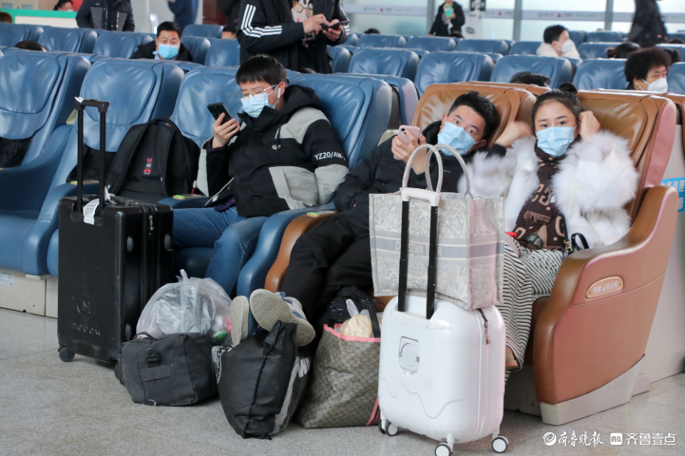 图集丨春运号角已吹响，高铁枣庄站里来往旅人思乡情浓