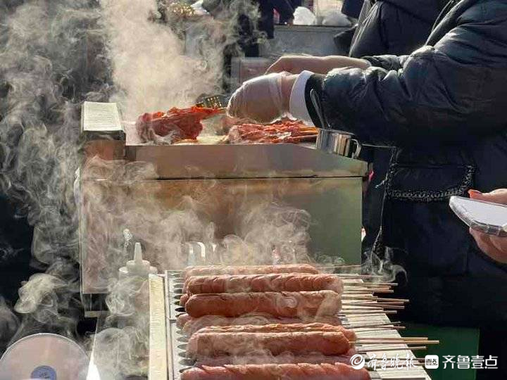 黄河大集丨热气腾腾刚出炉！大集上的美食让人垂涎三尺