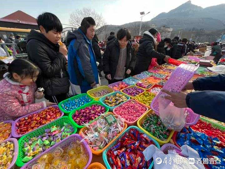 黄河大集丨过年就要甜蜜蜜！上百种糖果挑花眼