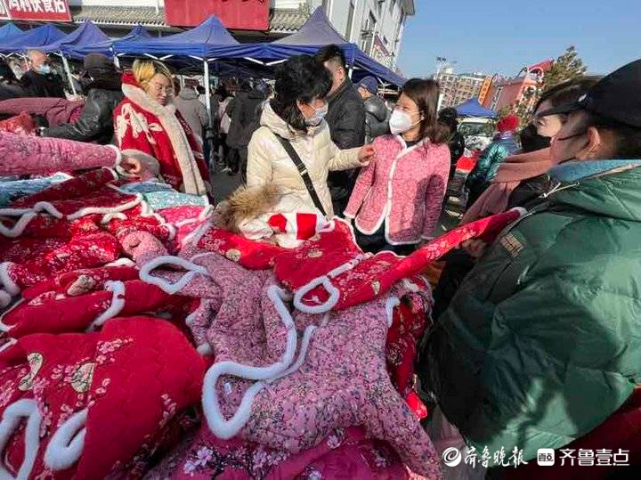 黄河大集丨人手一件网红袄，穿上喜庆过大年