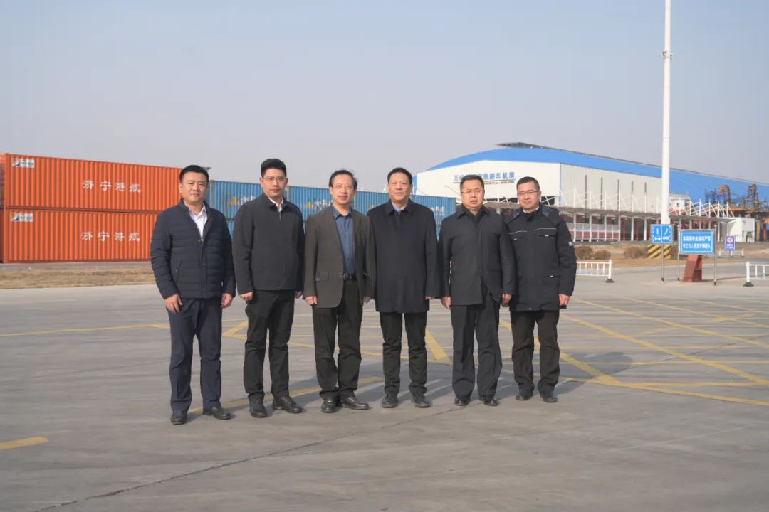 张广宇陪同武汉理工大学党委书记信思金到梁山港参观调研-齐鲁晚报