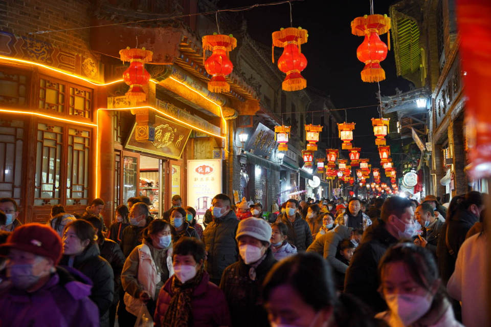 壹点图集丨客流超2万！千万盏花灯点亮周村古商城的夜