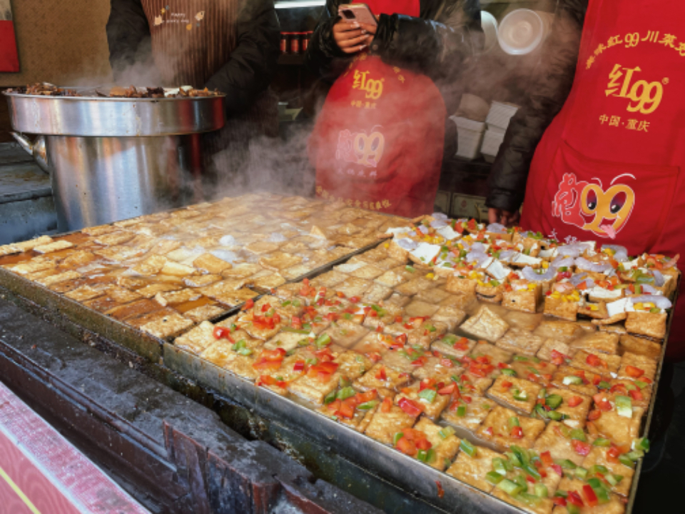 壹点图集 | 周村烧饼、糖画、烤地瓜……周村古商城满满烟火气