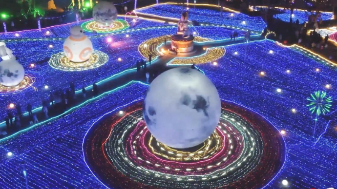 飞阅济宁丨济宁五彩万象城，元宵节花灯璀璨