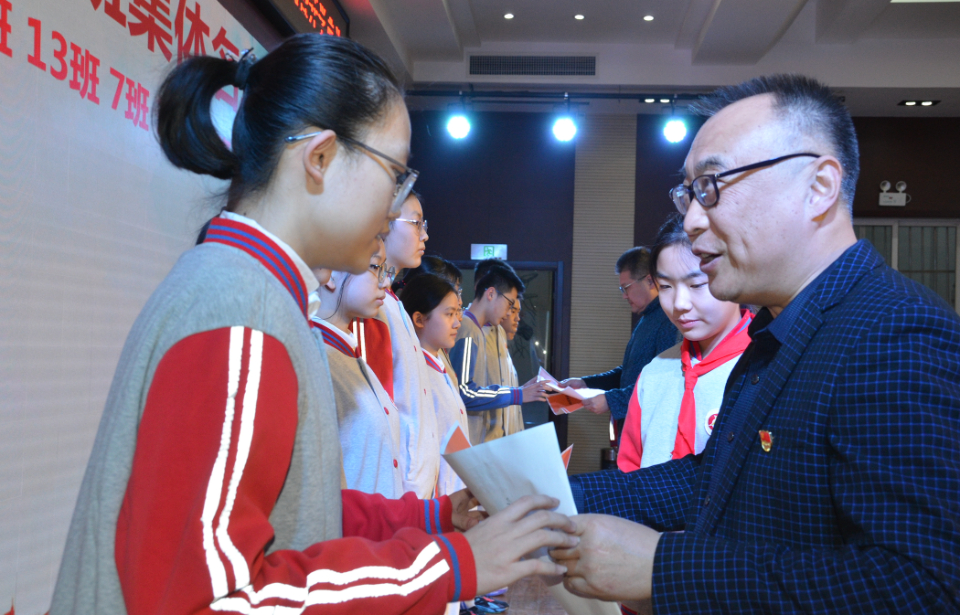 济南燕山中学举行2023年春季学期开学典礼