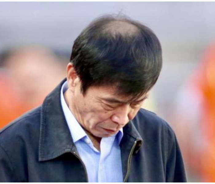 湖北省纪委监委网站14日消息，中国足球协会主席、党委副书记陈戌源涉嫌严重违纪违法，目前正接受中央纪委国家监委驻国家体育总局纪检监察组和湖北省监委审查调查。