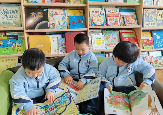 童心永向党喻屯镇中心幼儿园传承中国梦