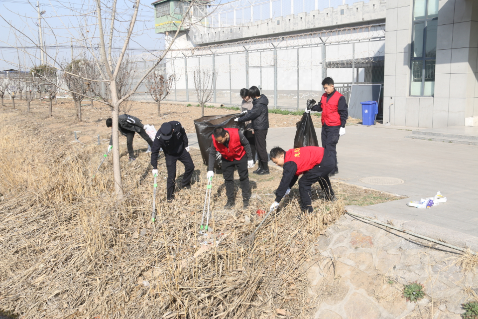 山东省湖西监狱：“在湖西 爱湖西” 传承雷锋精神
