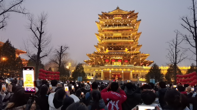 直播济南·春游泉城|点亮泉城夜空！网红超然楼上演精彩文艺盛宴