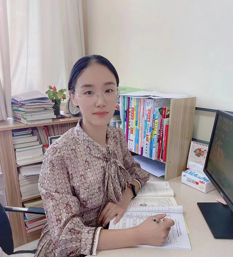 春风如你|济南协和双语实验学校初中部女教师