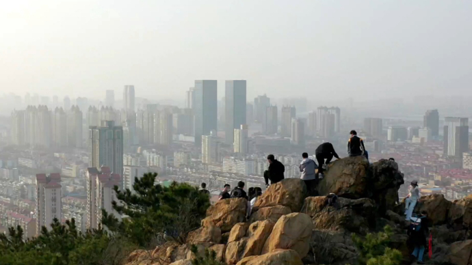 果然视频|烟台新晋“网红打卡地”开花石，吸引不少游人赏落日
