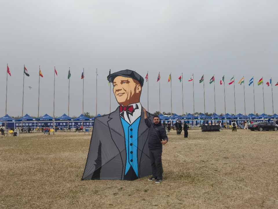 放飞友谊，潍坊风筝让世界充满爱