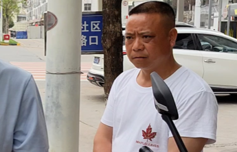 “梅姨案”被拐孩子父亲钟丁酉：至今没有孩子音讯