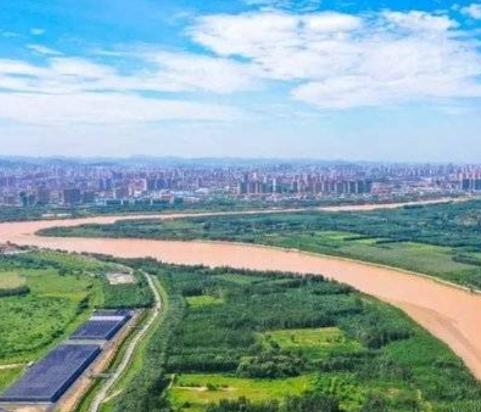 2023年4月25日，济南新旧动能转换起步区获批两周年，两年时间，济南“北起”基础设施、生态环境、产业配套等逐步完善，唱响携河北跨的起步强音。