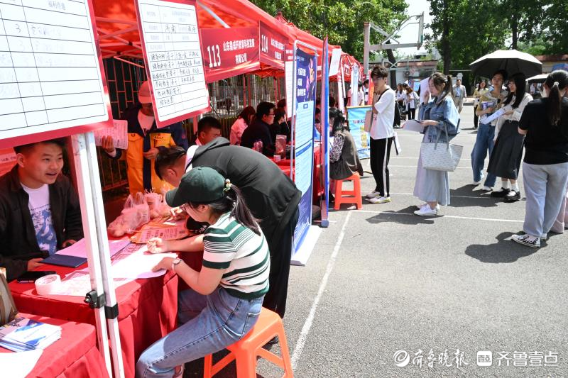 企业招贤若渴！“亲情招聘”吸引老乡