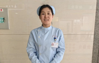 五莲县人民医院副护士长王治芳：用爱与责任和生命赛跑