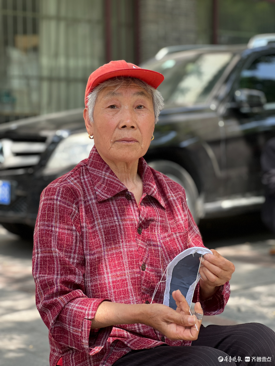 记者 李增浩 薛小东 5月15日,泰安中午最高气温达到34℃,在泰安老县衙