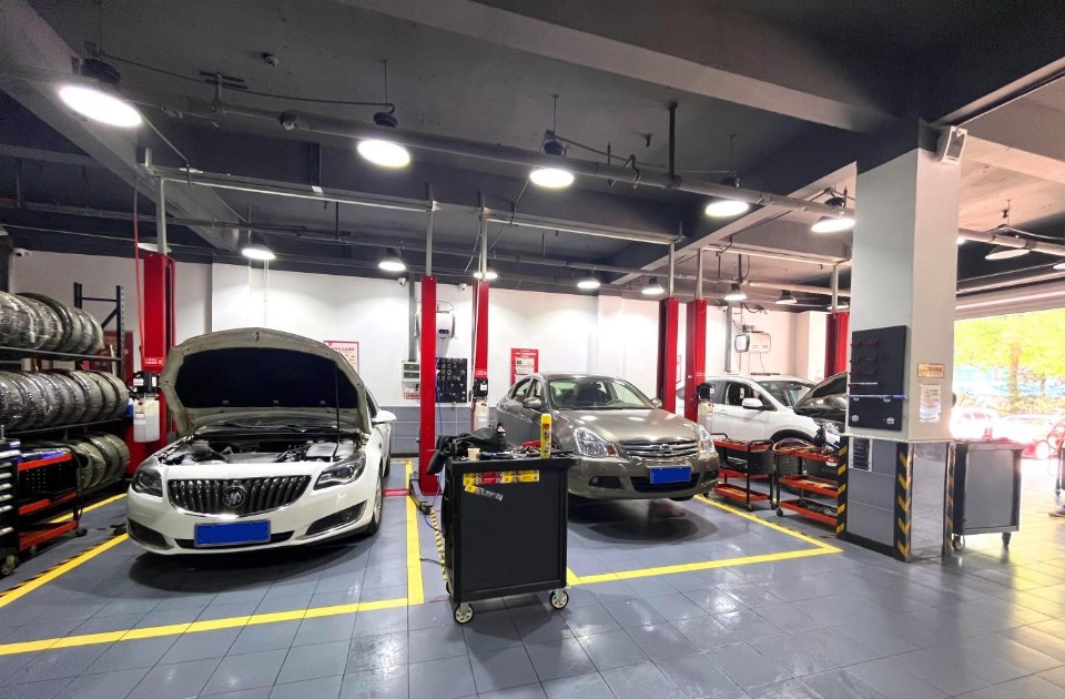 连开4家店,开过4s店,做过修理厂的他,为何最终加盟工场店?