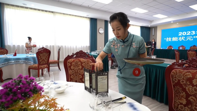果然视频|济宁市旅游职业技能竞赛开战，餐厅服务员赛项显身手