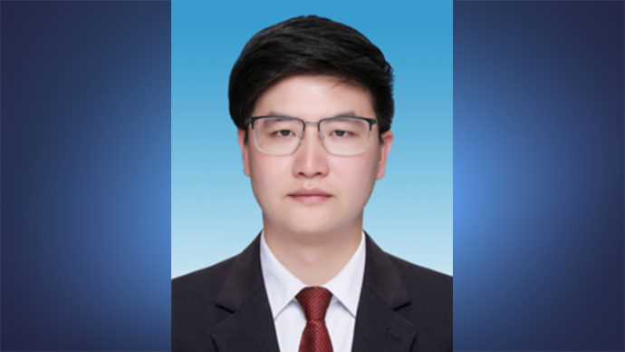 记者注意到,武夷山市政府官网已于近日更新,余洲的简历出现在了"市