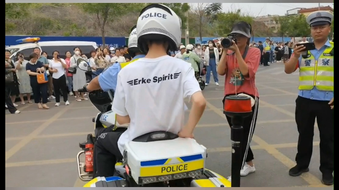 直击聊城高考|考生走错考场，临清交警“狂飙”4分钟送达