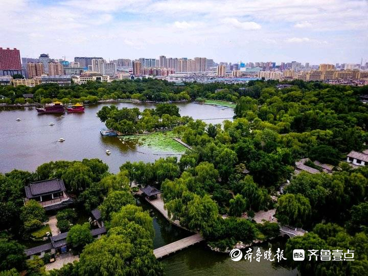 夏至端午时节,航拍济南大明湖全景绿世界