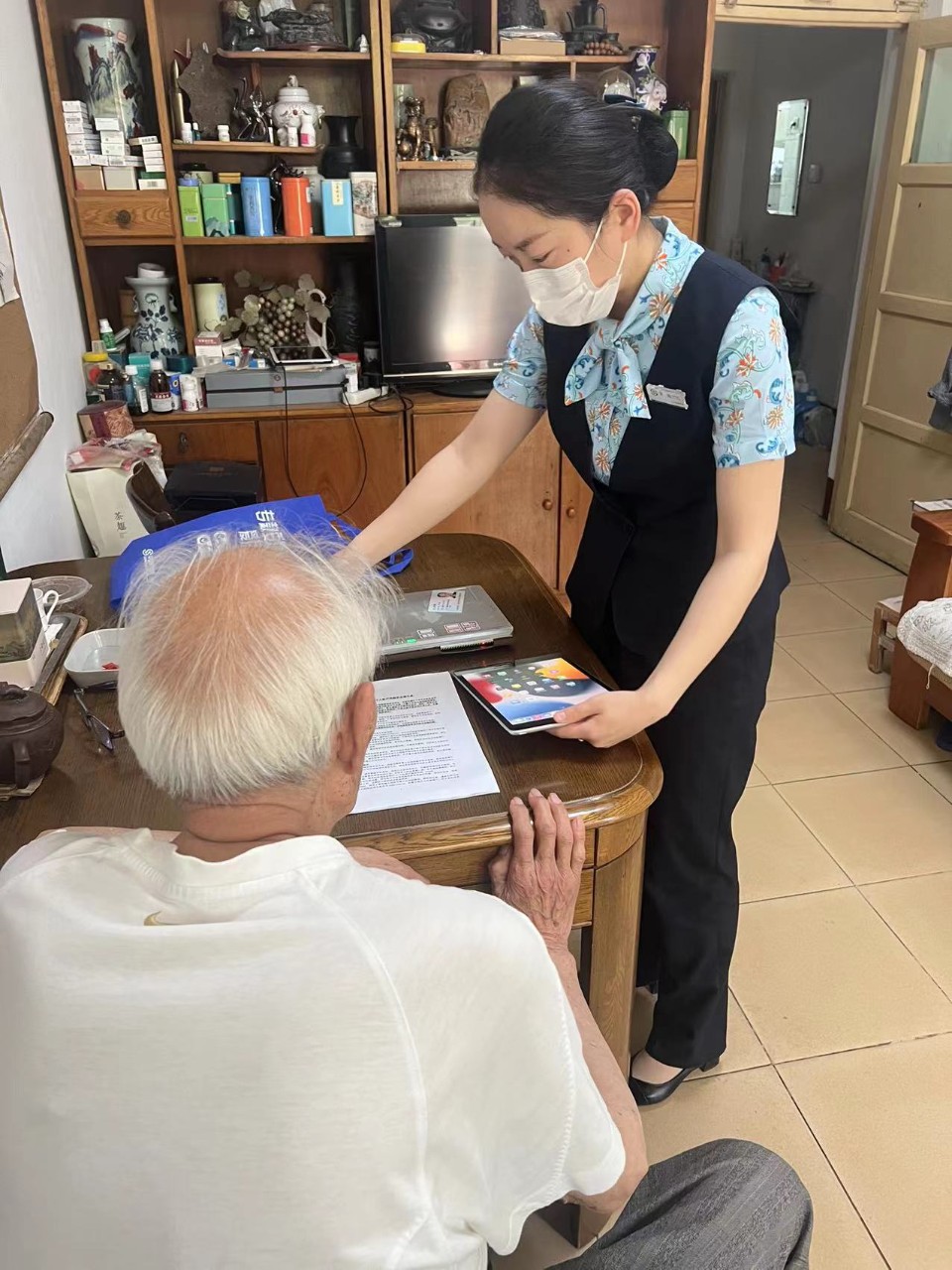 民生银行济南大观园支行上门服务解难题优质服务暖人心-齐鲁晚报