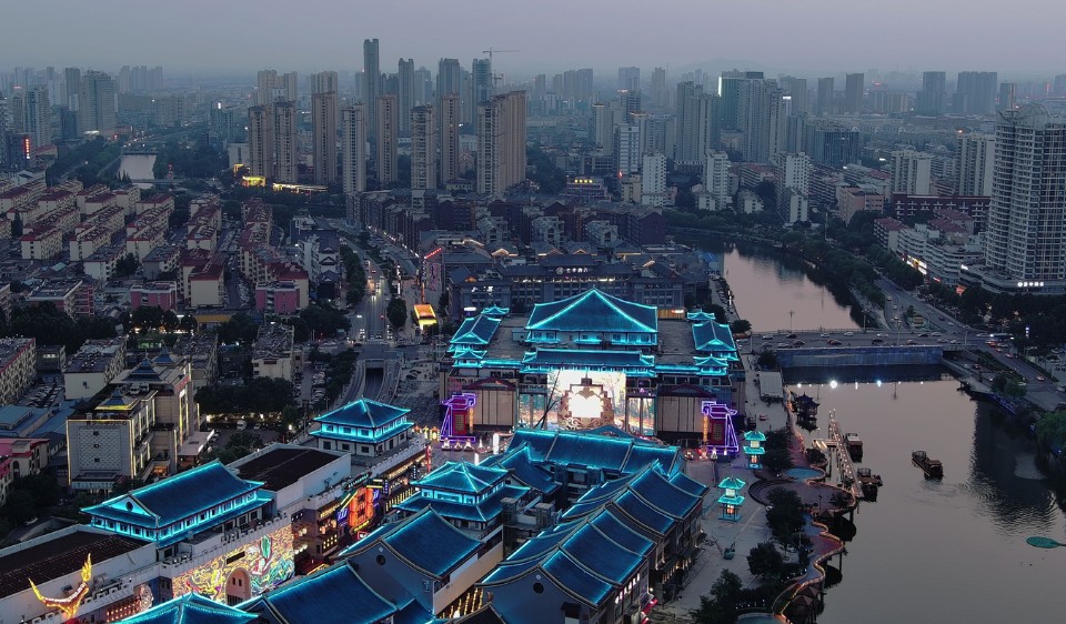 打卡临沂新地标新琅琊不夜街内测开放