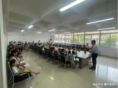 广平镇焦集小学迎接幼儿园大班师生到校参观体验