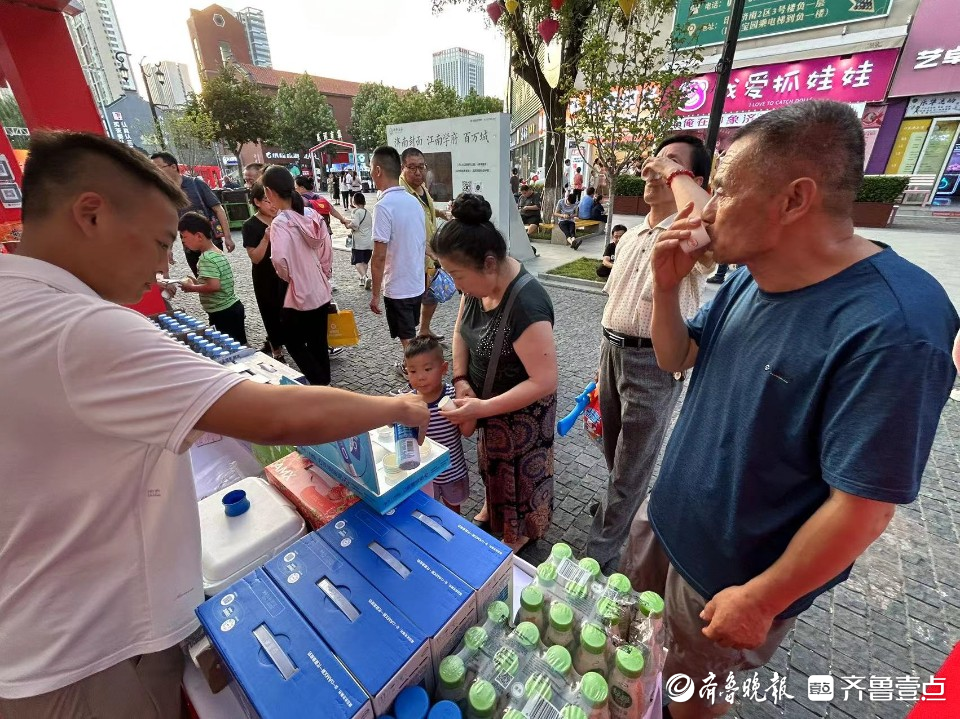 齐鲁美食节现场热热闹闹，市民感受泉城美食盛宴