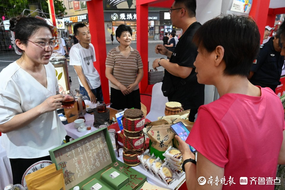 市民品尝美食心满意足，齐鲁美食节搅动泉城餐饮市场