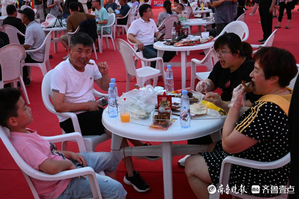 2023齐鲁美食节在印象济南给市民留下济南美食印象