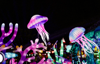 去金沙滩啤酒城体验光影魅力！大型梦幻建筑实体光影秀等你来