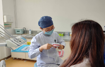 最美医生|“作图讲病”的王聃：以实际行动守护患者口腔健康