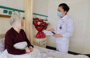 最美护士|“有温度的护理人”由菊丽：坚守39年，全心服务患者