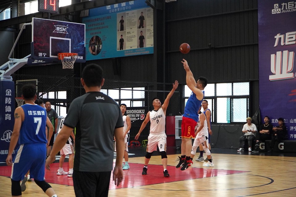 图集|九巨龙物业“龙城杯”业主篮球赛中部赛区小组赛第3场