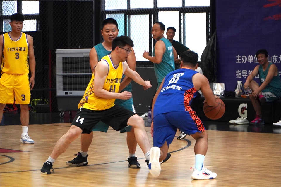 九巨龙物业第二届“龙城杯”业主篮球联赛中部赛区小组赛第3场