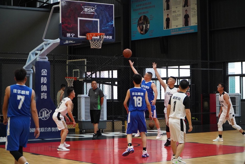 九巨龙物业第二届“龙城杯”业主篮球联赛中部赛区小组赛第3场