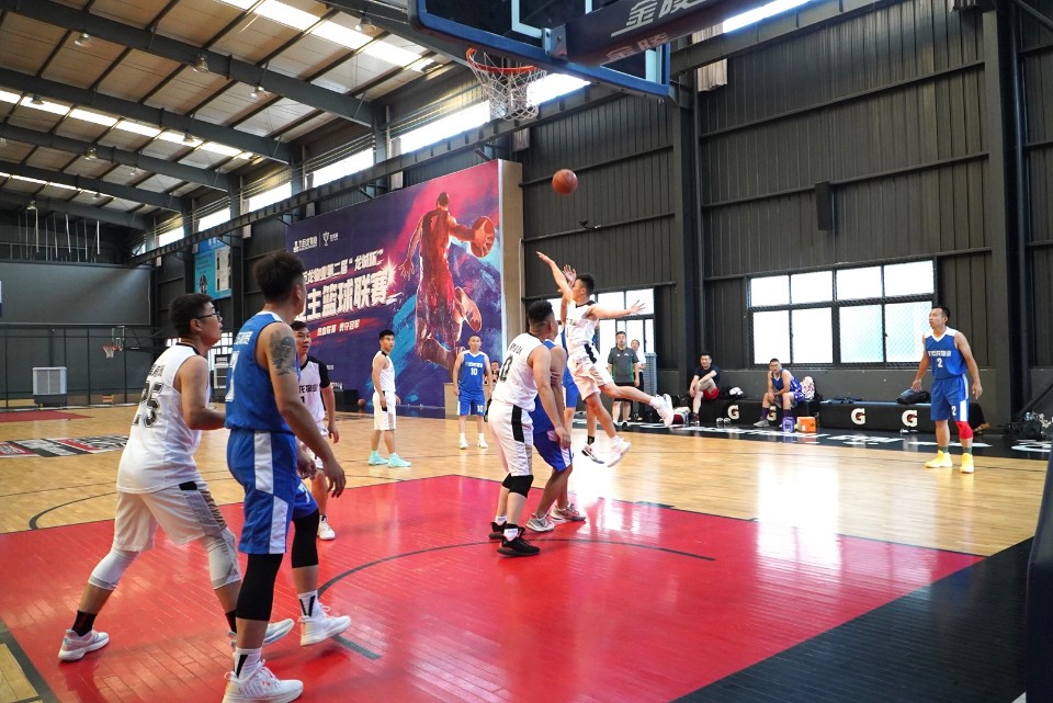 九巨龙物业第二届“龙城杯”业主篮球联赛中部赛区小组赛第3场
