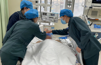 最美护士|“护理开拓人”臧正明：开拓创新，全力为生命守护