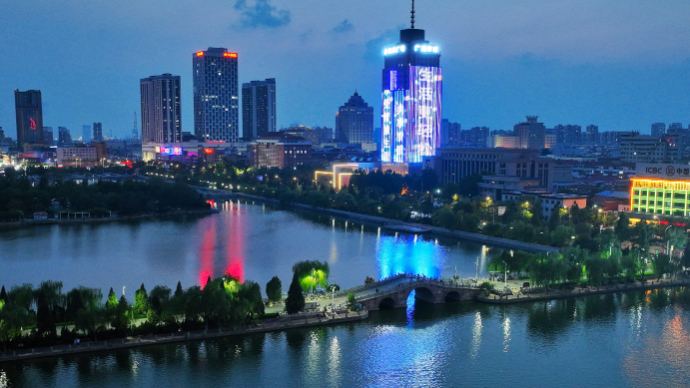 共建数字强省 共享智慧山东！德州地标亮灯助力点亮“数字山东”