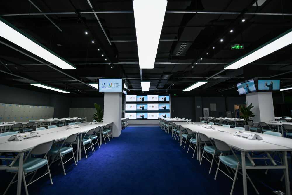 �ɶ����˻���ý��������ʽ����