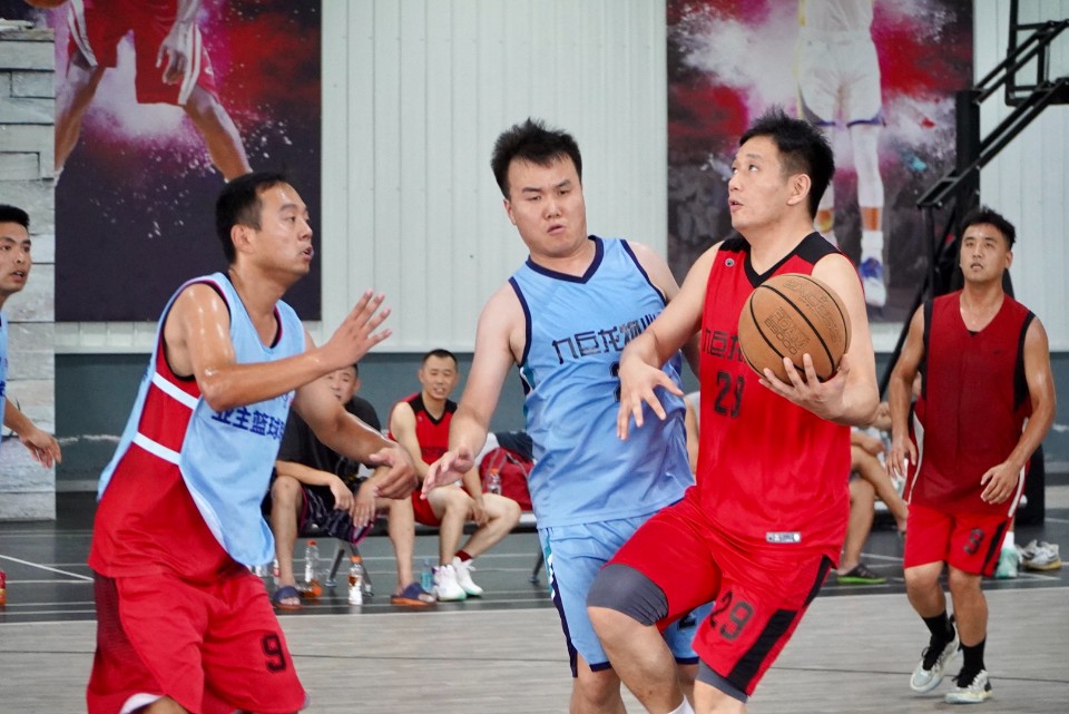 图集||九巨龙物业“龙城杯”业主篮球赛西部赛区小组赛第3场