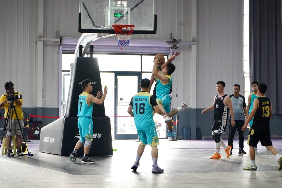 图集||九巨龙物业“龙城杯”业主篮球赛西部赛区小组赛第3场