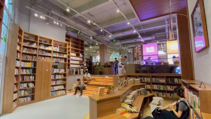 果然视频｜来哈舅书房，享受属于自己的阅读时光